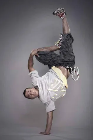 Bild: L´ Oréal hebt zusammen mit den Flying Steps ab