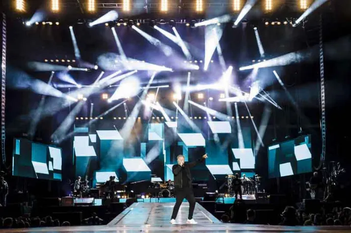 Herbert Grönemeyer nahm ROBE-Equipment mit auf „Dauernd Jetzt“-Tour Bild: Herbert Grönemeyer nahm ROBE-Equipment mit auf „Dauernd Jetzt“-Tour