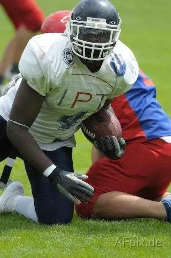 Sebastian Kyereh (23) wechselt zu den Hamburg Blue Devils. Foto: Torsten Bolten (afpix.de)