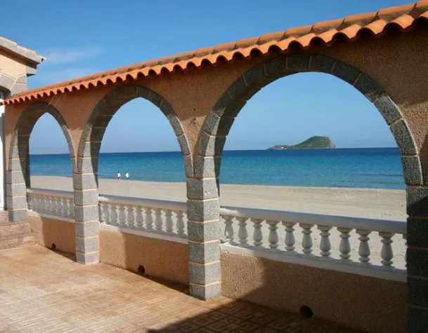 Bild: Spanien - Krise bringt Traumimmobilien am Strand auf den Markt