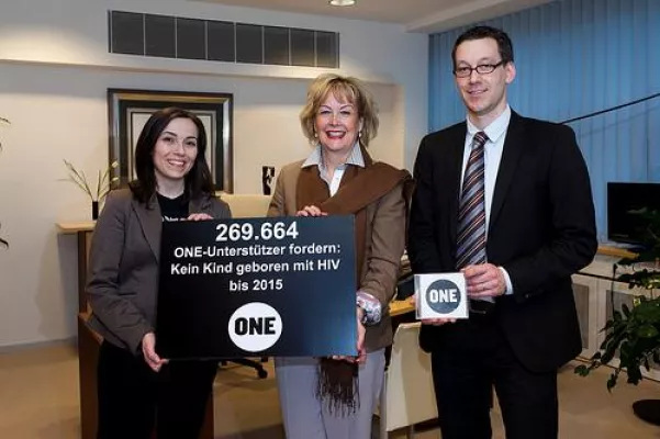 Bild: Über 260.000 Stimmen für den Schutz ungeborener Babies vor HIV/Aids