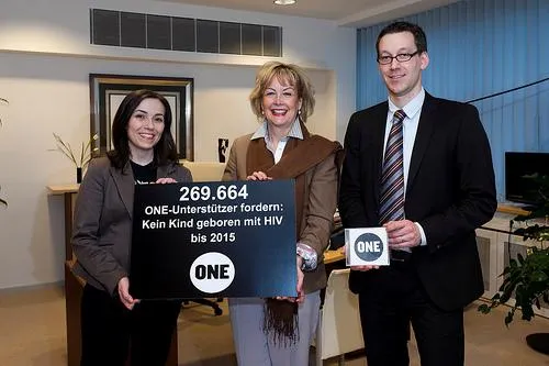 Bild: Über 260.000 Stimmen für den Schutz ungeborener Babies vor HIV/Aids