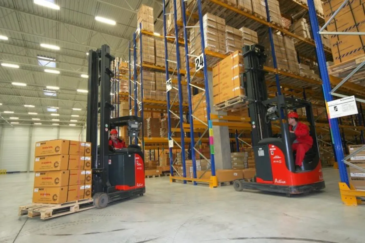 Das Outsourcing und die Entwicklung mehrmandantenfähiger Logistikimmobilien sind Themen von P+L auf der ?transport logisitc 2011?