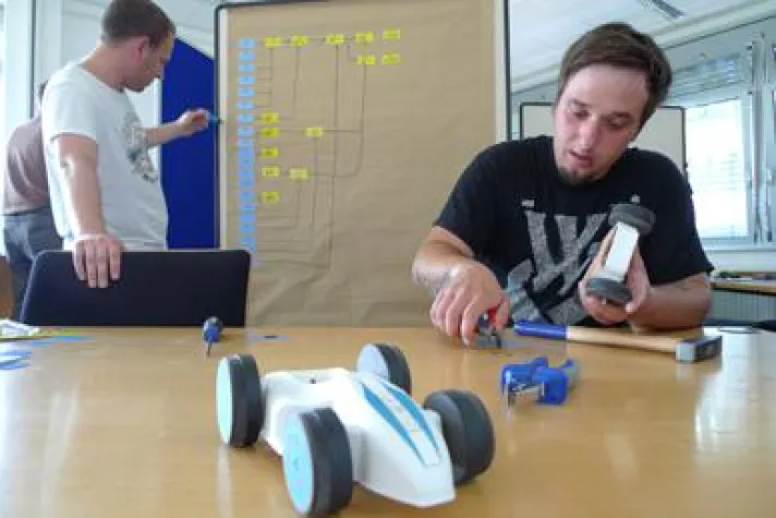 Bild: Gestaltung von Produktionssystemen mit REFA