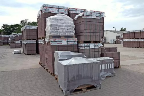 Bild: 25 Jahre LIAPLAN®-Massivbausystem am Standort Briest-Krahnepuhl