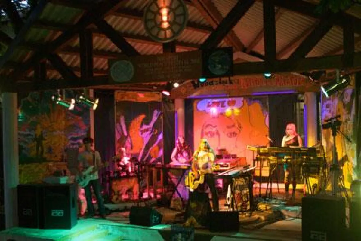 World Peace Festival Concert von Michel Montecrossa and his Band The Chosen Few