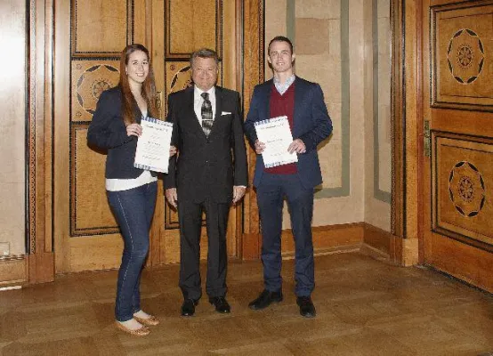 Bild: Bundesverband in der Immobilienwirtschaft verleiht bfb-immo-preis 2015