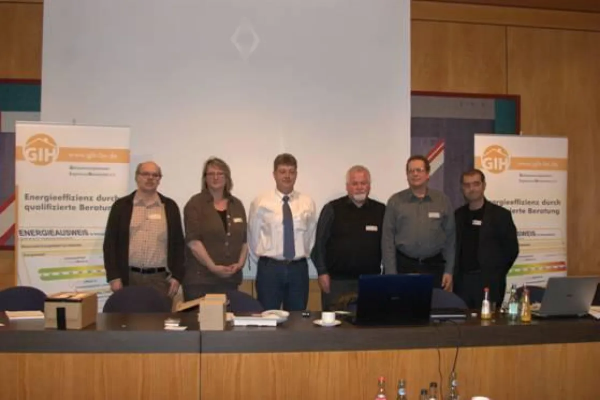 Der neue Vorstand (von links nach rechts) : D.Bindel, E.Colberg, J.Schmidt, J.Hofmann, S.Katz, A.Calandri