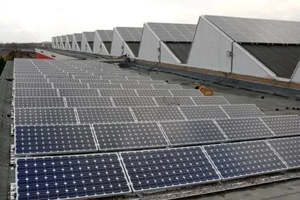 Solarpark Delitzsch ist in Betrieb - Installation der Photovoltaikaufdachanlage erfolgreich beendet Bild: Solarpark Delitzsch ist in Betrieb - Installation der Photovoltaikaufdachanlage erfolgreich beendet