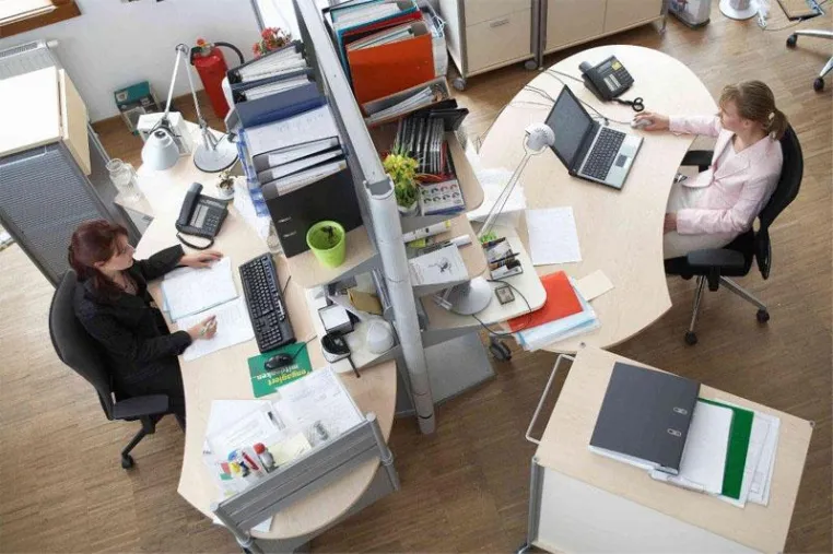 Bild: Praxis in der kaufmännischen Ausbildung verschafft klare Wettbewerbsvorteile