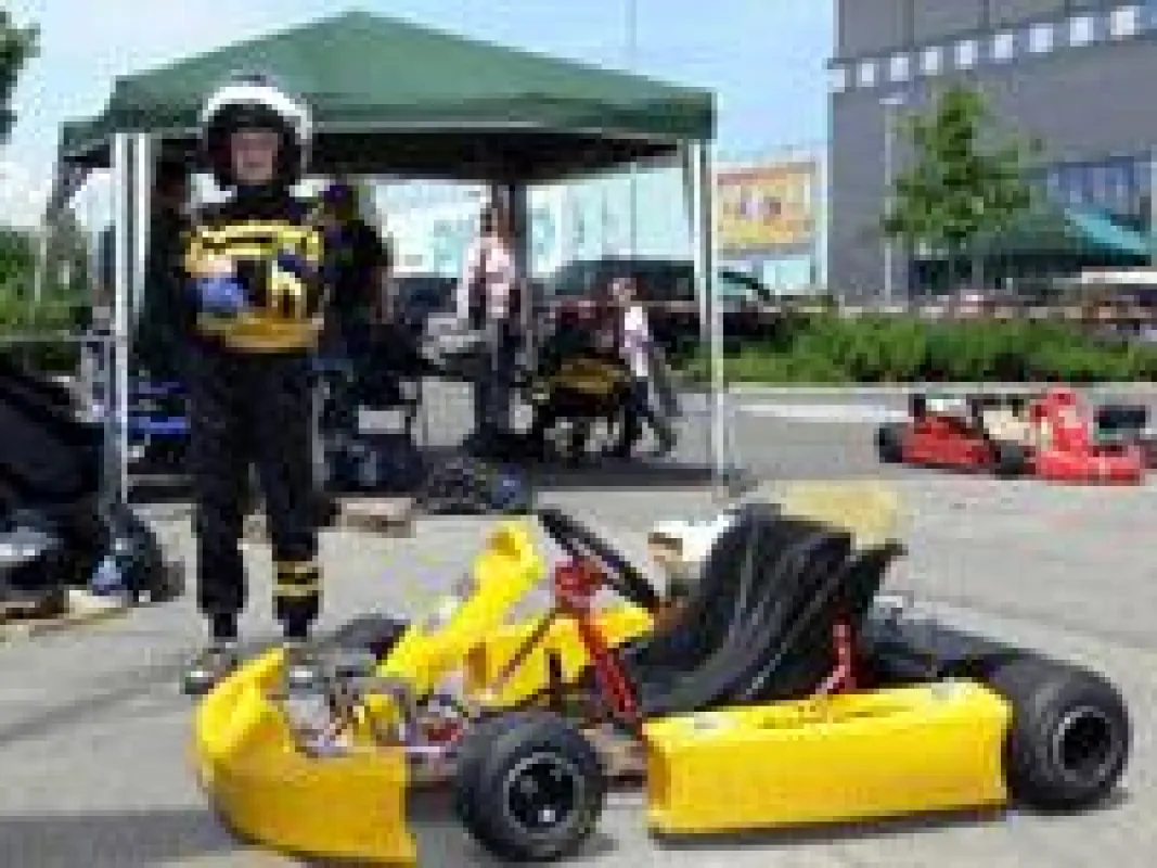 Tobias Schmiedel liebt die Atmosphäre - nicht nur beim Kartfahren