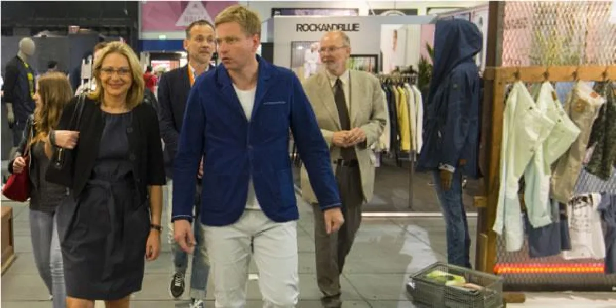 Berlins Wirtschaftssenatorin Yzer auf der Fashion Week