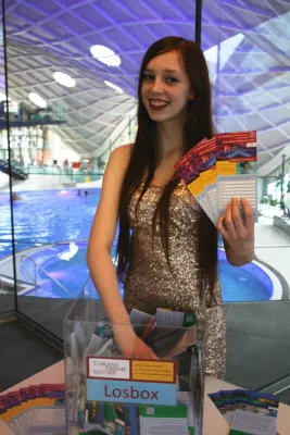 Toskana Therme Bad Orb: „Glücksfee Marie“ beschert 10 Familien aus MKK freien Eintritt in die Wellnessbadewelt Bild: Toskana Therme Bad Orb: „Glücksfee Marie“ beschert 10 Familien aus MKK freien Eintritt in die Wellnessbadewelt