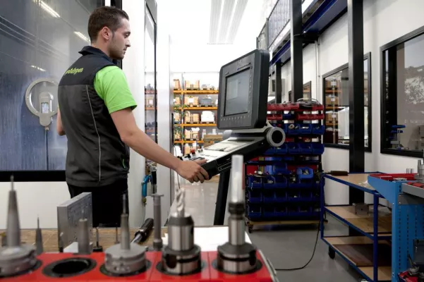 Bild: 1zu1 Prototypen investiert in neue Technologien und Ausbau der Produktionskapazität