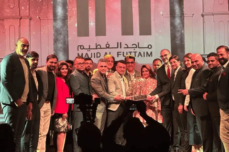 Bild: Homes 4 Life Immobilien strahlt bei den Tilal Al Ghaf Jahresauszeichnungen 2023