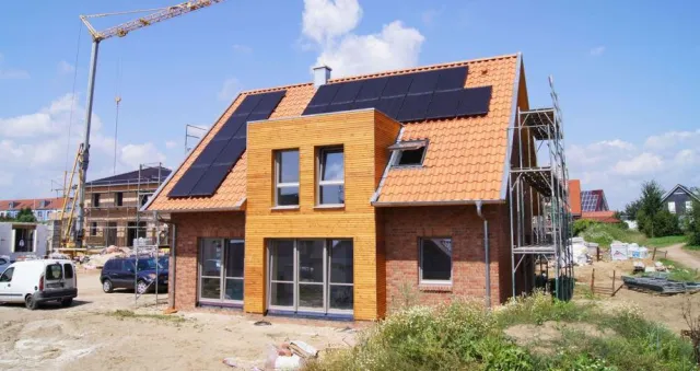 Bild: Wirtschaftlichkeit von Photovoltaikanlagen auf Eigenheimen