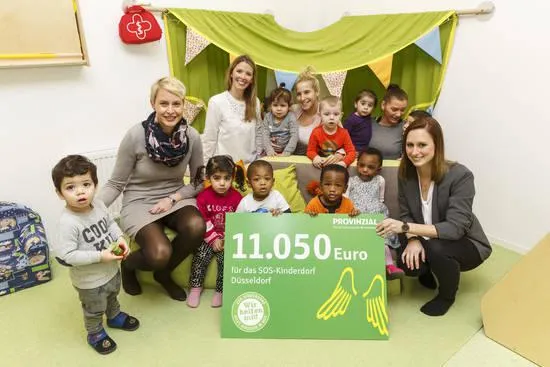 Provinzial spendete 11.050 Euro für das Düsseldorfer SOS-Kinderdorf Bild: Provinzial spendete 11.050 Euro für das Düsseldorfer SOS-Kinderdorf
