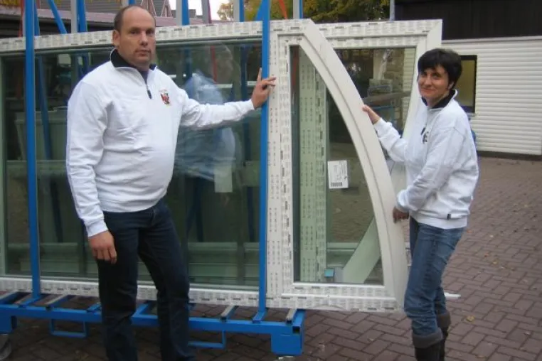 Bild: HOLTIKON® - Fenster- und Türenservice jetzt auch im Raum Stuttgart. Reparaturen zu Festpreisen