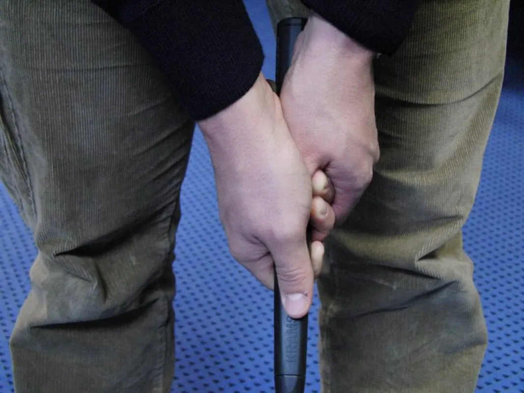 Der perfekte Griff: Reverse Overlapping Grip