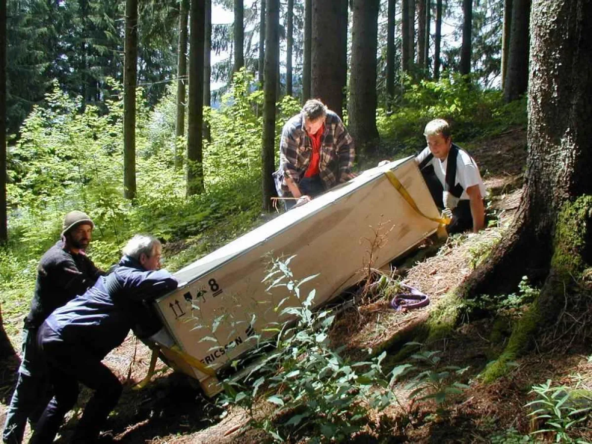 Tatkräftiges Team von ComPass: Kein Weg zu weit, kein Berg zu hoch & nie das Ziel aus den Augen verlieren