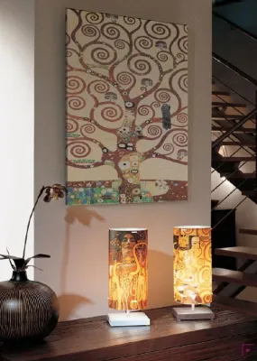 Bild: Tischleuchten und Bilder im gleichen Design