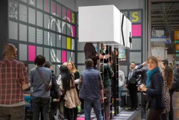 Bild: Discover New Spaces: Interaktiver Erlebnisstand auf der EuroShop 2014 begeisterte die Branchenexperten