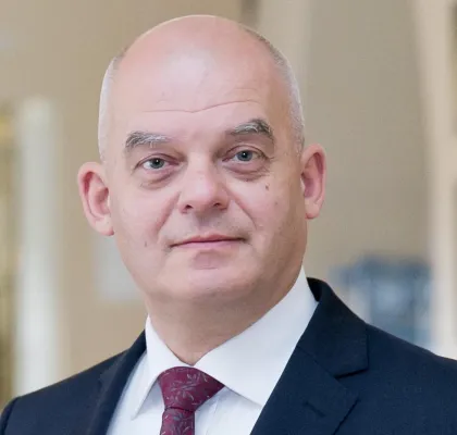 Bild: Dr. h. c. Ivo Matser neuer Präsident der GISMA Business School