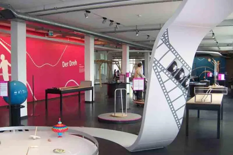 ideea richtet neues Experimentiermuseum mit ein Bild: ideea richtet neues Experimentiermuseum mit ein