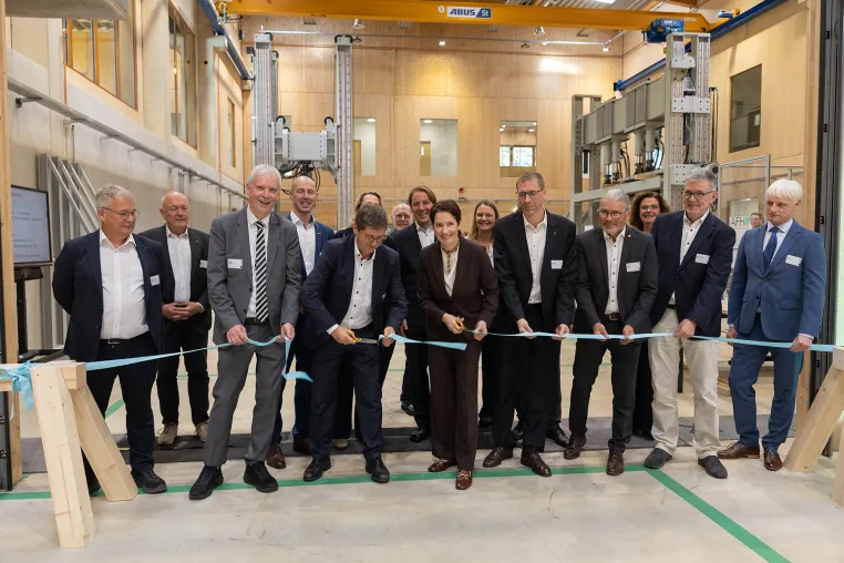Von der Forschung in die Anwendung: neues Zentrum für Holzbauforschung Bild: Von der Forschung in die Anwendung: neues Zentrum für Holzbauforschung
