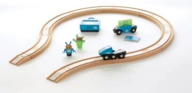 Bild: Kinderleichter Einstieg in neue BRIO Bahnwelten – mit dem BRIO Networker Start-Set und Virus Attacker-Set