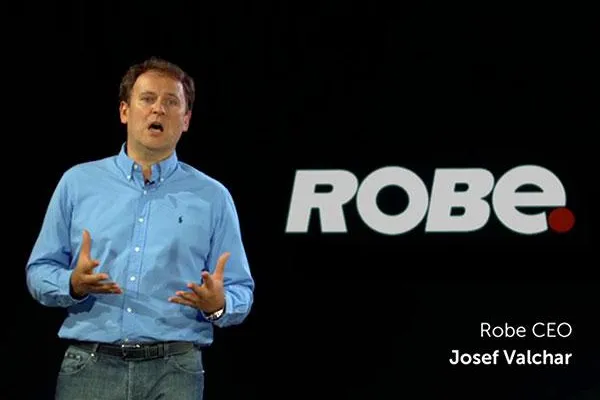 Bild: Weltweite Internet-Premiere mit Josef Valchar