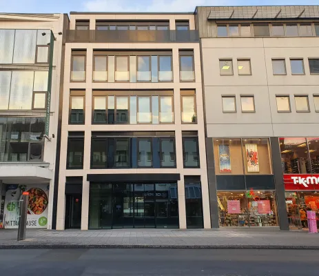 Bild: Im Dezember erst fertiggestellt – IT-Unternehmen Intersolute bezieht Büro-/Geschäftshaus in der City