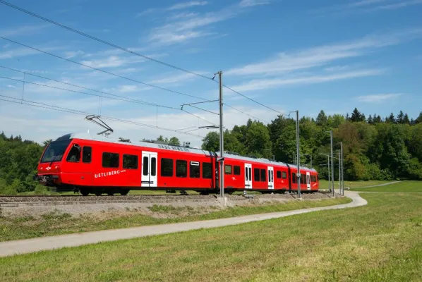 Bild: Uetlibergbahn fährt ab Samstag, 27. Juli 2013 wieder auf den Berg