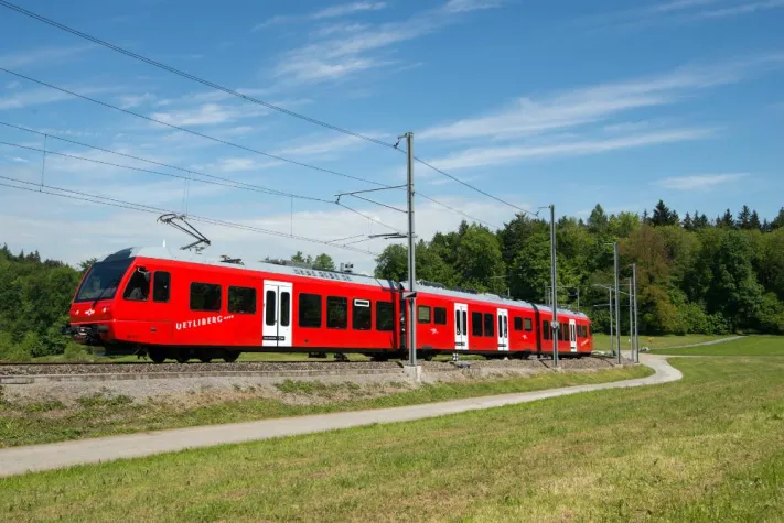 Bild: Uetlibergbahn fährt ab Samstag, 27. Juli 2013 wieder auf den Berg