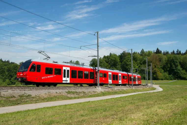 Uetlibergbahn fährt ab Samstag, 27. Juli 2013 wieder auf den Berg Bild: Uetlibergbahn fährt ab Samstag, 27. Juli 2013 wieder auf den Berg