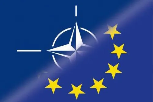 Bündnis am Scheideweg. Befreit sich Europa von den USA? Expertise von Dr. Wolfgang Klages / res politica® Bild: Bündnis am Scheideweg. Befreit sich Europa von den USA? Expertise von Dr. Wolfgang Klages / res politica®