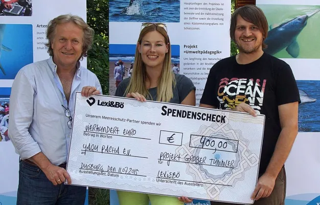 Bild: Das Lifestyle Brand Lexi&Bö spendet 400 Euro an Yaqu Pacha