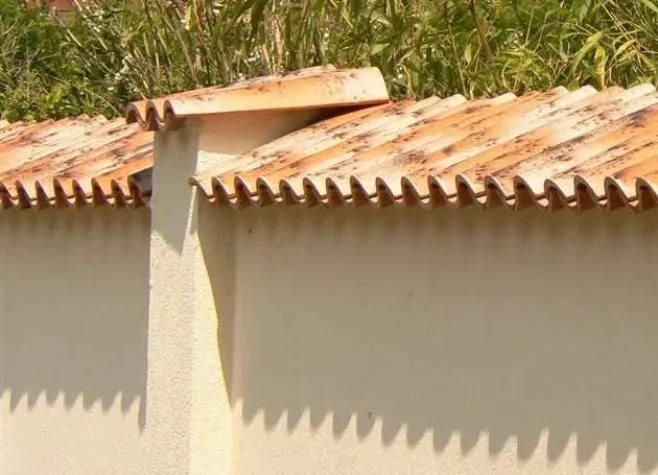 Bild: Mauerabdeckungen - einmal anders