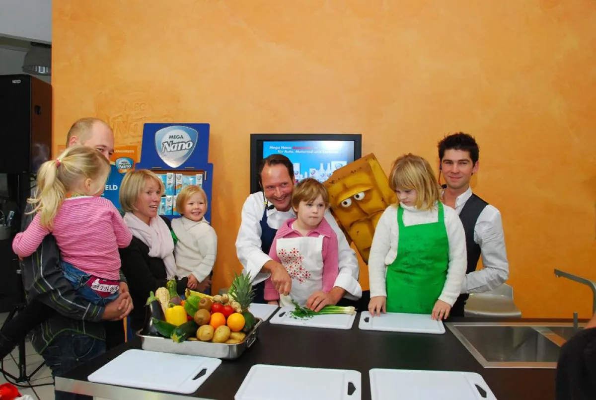 von rechts nach links: Kinderkoch Michael Goller, Bernd das Brot, Jörg Teichgräber