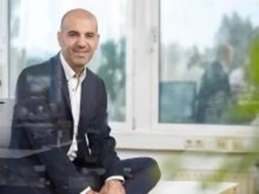Bild: CARSYNC-CEO hält Eröffnungskeynote auf dem bfp Fuhrpark-Forum