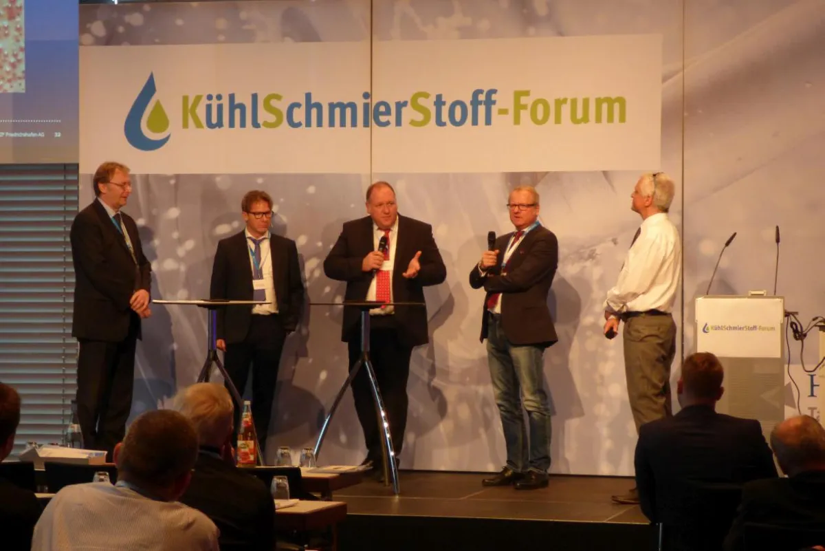 Podiumsdiskussion beim KSS-Forum 2018: „Wann werden Stoffe gefährlich?“ (c) Hanser