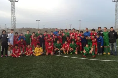Japanische Fußballspieler Sub-15 besuchen Valencia Bild: Japanische Fußballspieler Sub-15 besuchen Valencia
