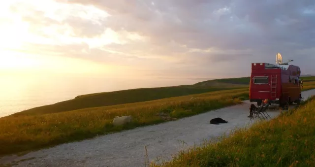 Freiheit auf Rädern - leben und arbeiten im Wohnmobil Bild: Freiheit auf Rädern - leben und arbeiten im Wohnmobil