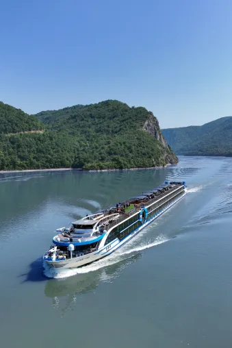 Bild: Eigene Wein-Sommelière für Flusskreuzfahrten
