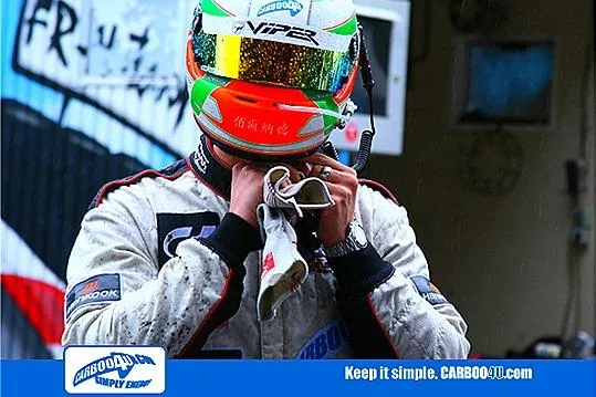 Bild: Carboo4U Sporternährung unterstützt Rennfahrer Christopher Brück - Viper goes ADAC GT-Masters