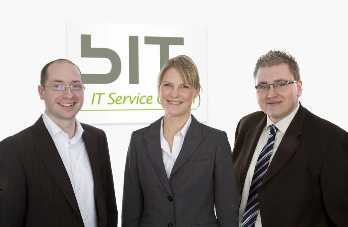 Die Geschäftsleitung der BIT IT Service GmbH blickt optimistisch in die Zukunft: Michael Plies, Christiane Etzkorn und Oliver Hirsch (v. l. n. r.). (Quelle: BIT IT Service GmbH)