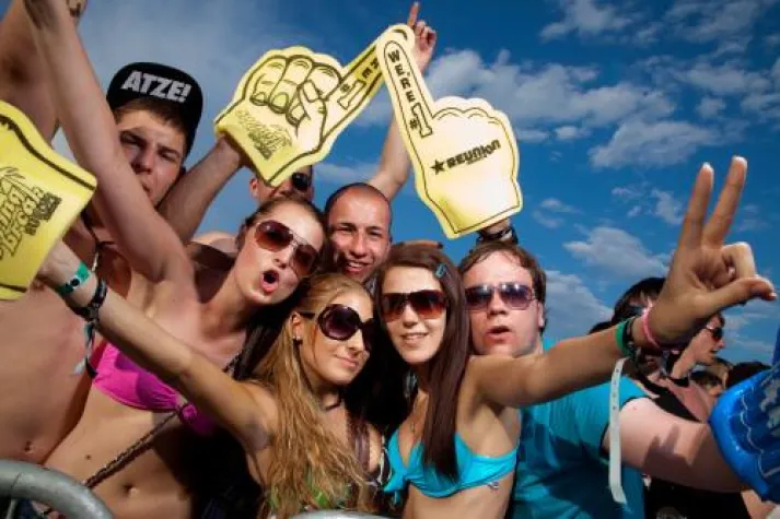 Bild: Riesensause an der Adria: Spring Break Europe