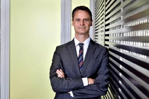 Bild: Dr. York Dhein fordert: Gemeinsam gegen den Pflegenotstand