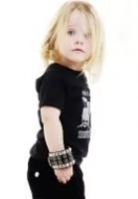 Bild: KIDS IMAGES UNTERSTÜTZT DAS PROJEKT ROCK GEGEN KINDERARMUT