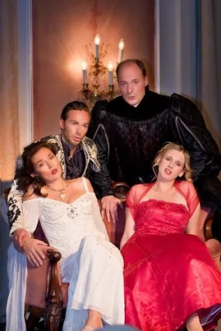 Bild: FLEDERMAUS ZUM DINNER